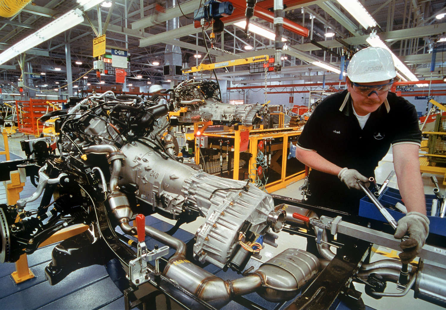Car manufacturing plant in Germany.jpg